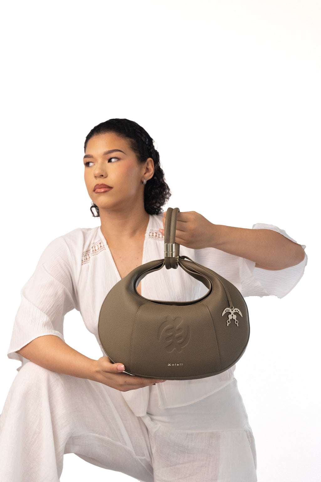 THE TAUPE SHIKA